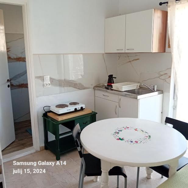 Acharavi Apartment Acharavi  Bagian luar foto